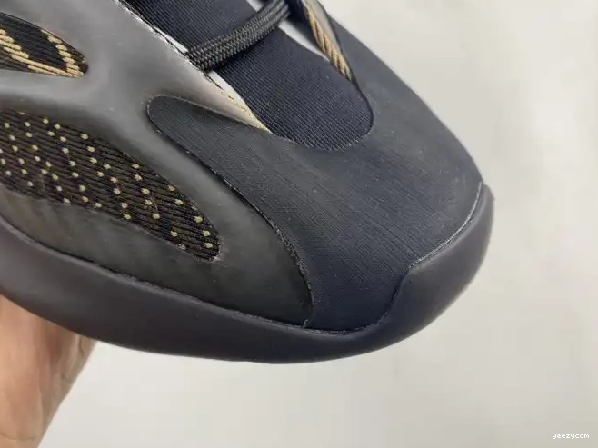 ADIDAS YEEZY V3 GY0189 700 0514